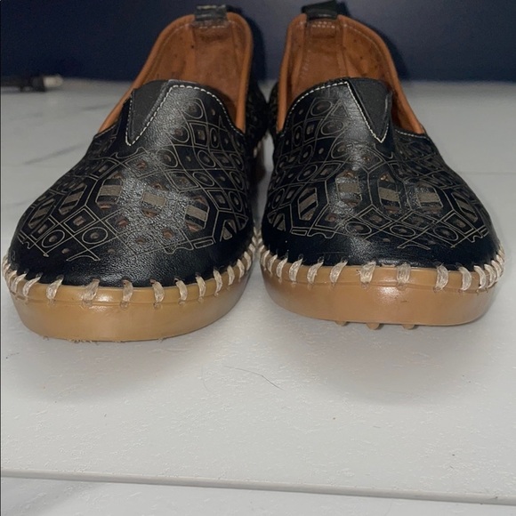 Soft Leather Comfortable Loafers Black with Tan - Picture 10 of 10